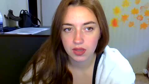 Snapshot of daniella_brunnette_ chatting on 10.20.25 Daniella online show from 10.20.25