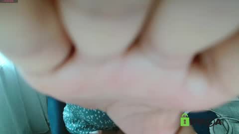 Snapshot of daniellavas chatting on 05.14.26 JessicaWhite online show from 05.14.26