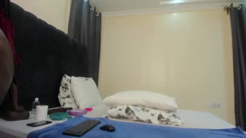 danielle_rock online show from 02.20.25