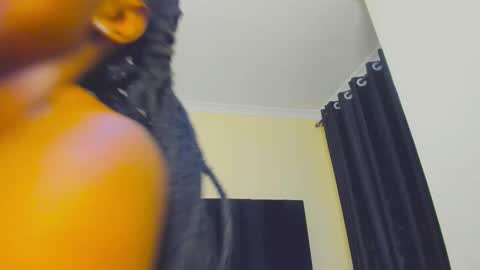 danielle_rock online show from 10.16.25