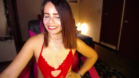 Snapshot of danielle_rose_ chatting on 02.13.26 Angie online show from 02.13.26