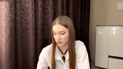 Trisha wanna play  Meow online show from 03.31.26
