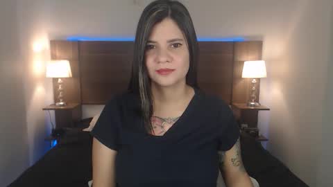 daniellerain online show from 10.31.25