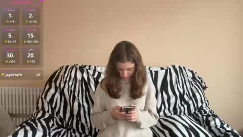 Mia online show from 11.19.25