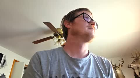 Daniel    y. online show from 02.04.26