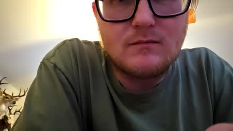 Snapshot of danielp_mod_cb chatting on 04.07.26 Daniel y. online show from 04.07.26