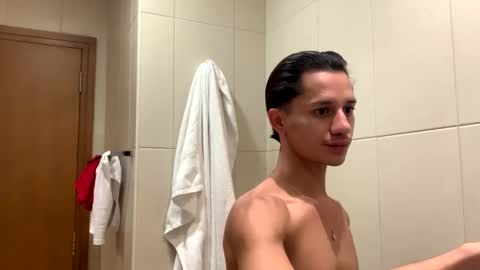 Daniels Cruz online show from 01.06.25