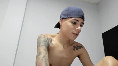 Snapshot of danielsanta_18 chatting on 02.27.26 danielsanta188 online show from 02.27.26