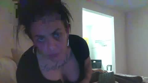 DaniLove online show from 02.13.25