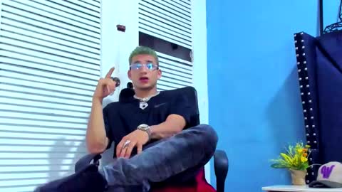 Dani online show from 02.19.25