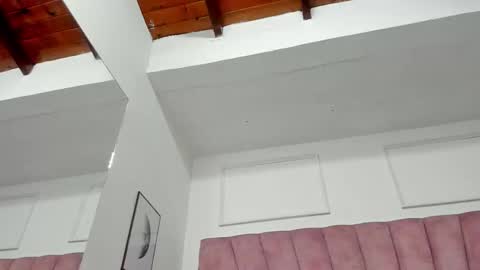 Snapshot of daniibelluci chatting on 11.15.25 DaniiBelluci online show from 11.15.25