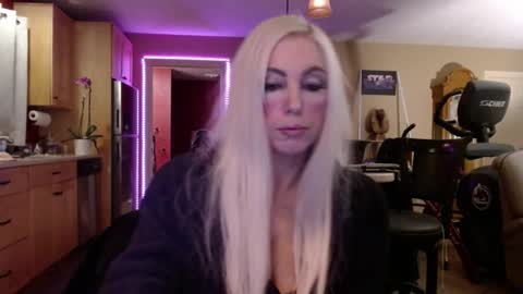 Snapshot of danikawhite69 chatting on 01.03.25 DanikaWhite69 online show from 01.03.25