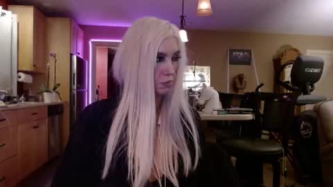 Snapshot of danikawhite69 chatting on 01.08.25 DanikaWhite69 online show from 01.08.25