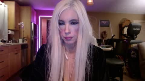 Snapshot of danikawhite69 chatting on 01.26.25 DanikaWhite69 online show from 01.26.25