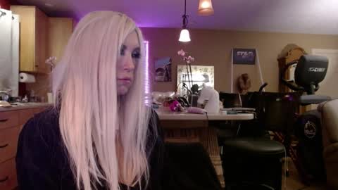 Snapshot of danikawhite69 chatting on 02.03.25 DanikaWhite69 online show from 02.03.25
