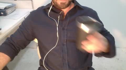 Dani Oli online show from 12.17.25