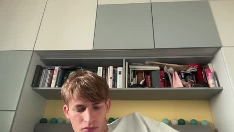 danio hot online show from 10.08.25