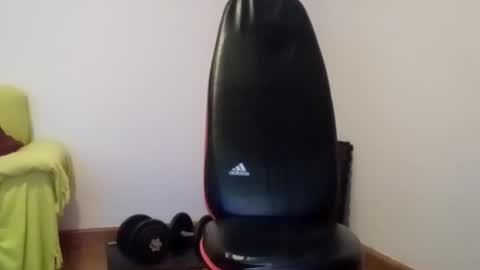 Snapshot of daniroca8 chatting on 11.05.25 daniroca8 online show from 11.05.25