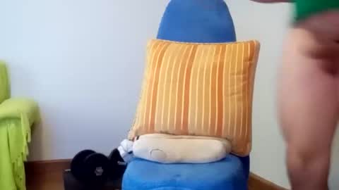 Snapshot of daniroca8 chatting on 12.04.25 daniroca8 online show from 12.04.25