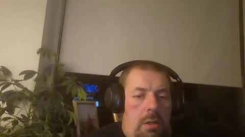 danishman1980 online show from 11.16.25