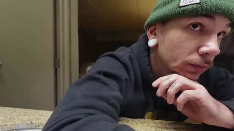 Snapshot of dankfuckcouple chatting on 01.13.25 dankfuckcouple online show from 01.13.25