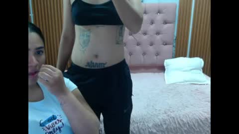 Danniela y Victoria online show from 05.27.26