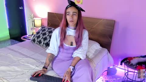 Dannacastle online show from 01.17.25