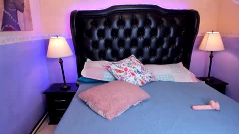 Snapshot of danna_copers chatting on 02.27.26 Danna online show from 02.27.26