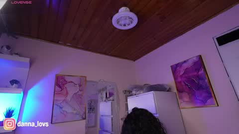 Danna Lovs online show from 04.30.26