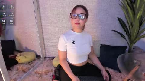 Snapshot of danna_ortega_ chatting on 02.19.26 Danna Ortega online show from 02.19.26