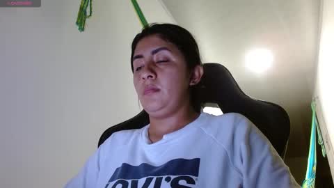 Danna online show from 10.25.25