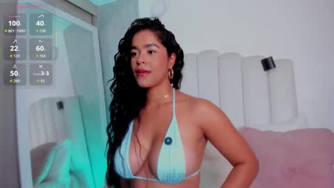 Snapshot of danna_ross101 chatting on 09.23.25 danna ross101 online show from 09.23.25