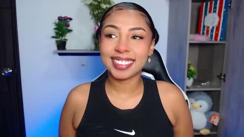 Snapshot of danna_schmidt23 chatting on 12.02.25 Danna online show from 12.02.25