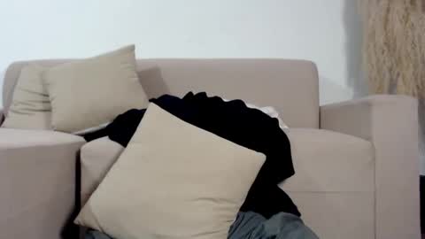 Snapshot of dannaareyes chatting on 10.15.25 danna online show from 10.15.25