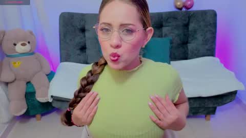 Danna online show from 04.16.26