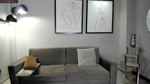 Danna Cruz  online show from 12.22.24