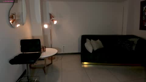 Danna Cruz  online show from 04.11.26