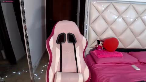 Snapshot of dannadoll69 chatting on 02.10.25 Dannamunoz130 online show from 02.10.25