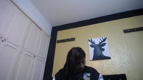 Danna Garza online show from 01.05.25