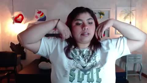 Snapshot of dannagarza chatting on 02.14.26 Danna Garza online show from 02.14.26