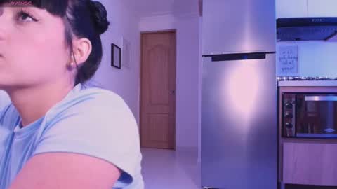 Snapshot of dannahyde chatting on 11.20.25 Insta DannaBlueX online show from 11.20.25