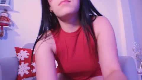 Snapshot of dannahyde chatting on 12.02.25 Insta DannaBlueX online show from 12.02.25