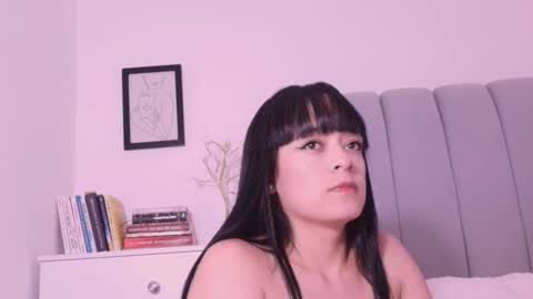 Snapshot of dannahyde chatting on 01.06.26 Insta DannaBlueX online show from 01.06.26