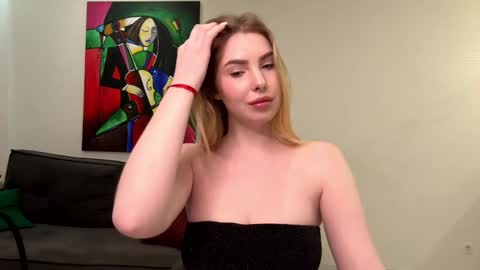 dannamissss online show from 12.27.24