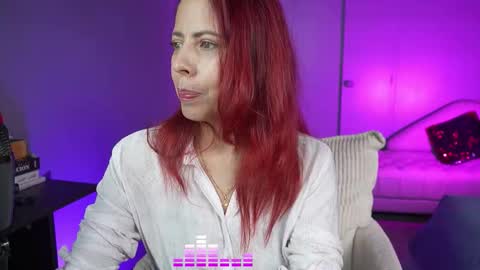 Danna online show from 10.15.25
