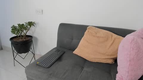 Snapshot of danny_and_lara chatting on 11.11.25 danny_and_lara online show from 11.11.25