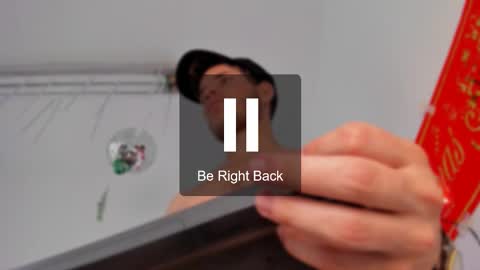 Snapshot of danny_and_lara chatting on 11.25.25 danny_and_lara online show from 11.25.25