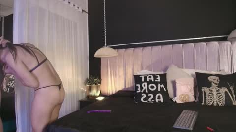 Dannyaa online show from 10.14.25