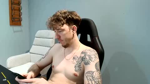 Snapshot of dannythreeyway chatting on 09.14.25 DannyThreeWay online show from 09.14.25