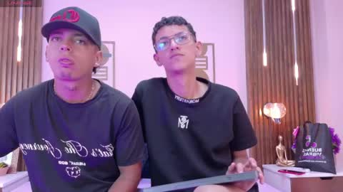 DANTE Y AXEL online show from 04.26.26